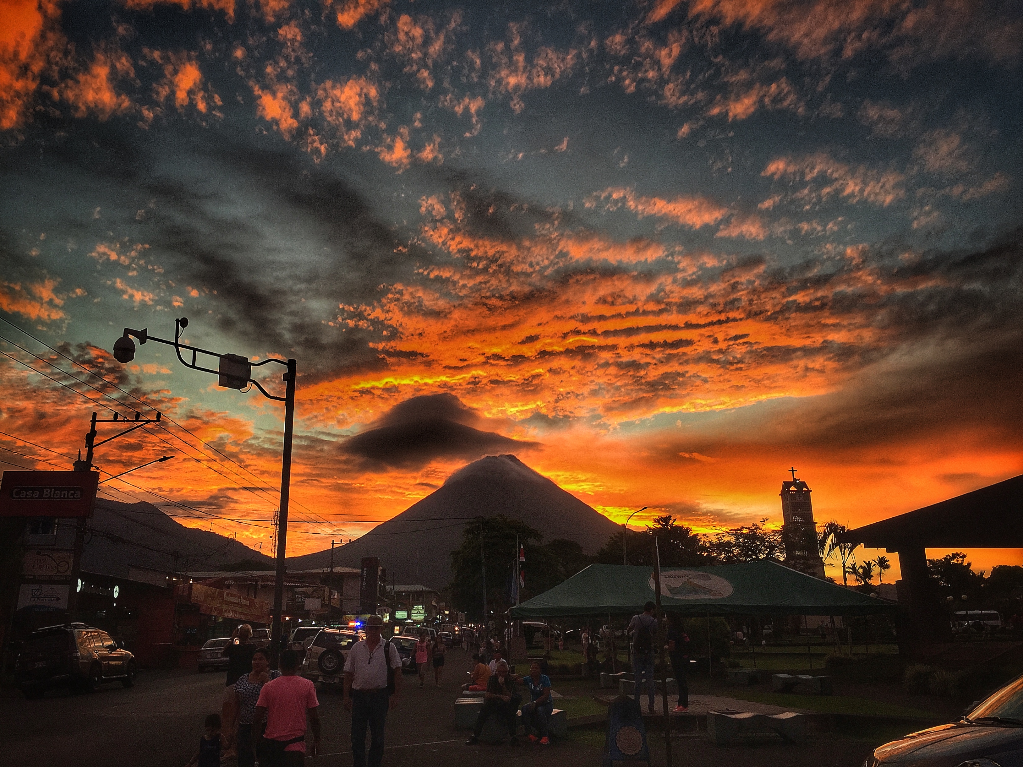 Parque Nacional Volcán Arenal: una visita entre senderos y naturaleza