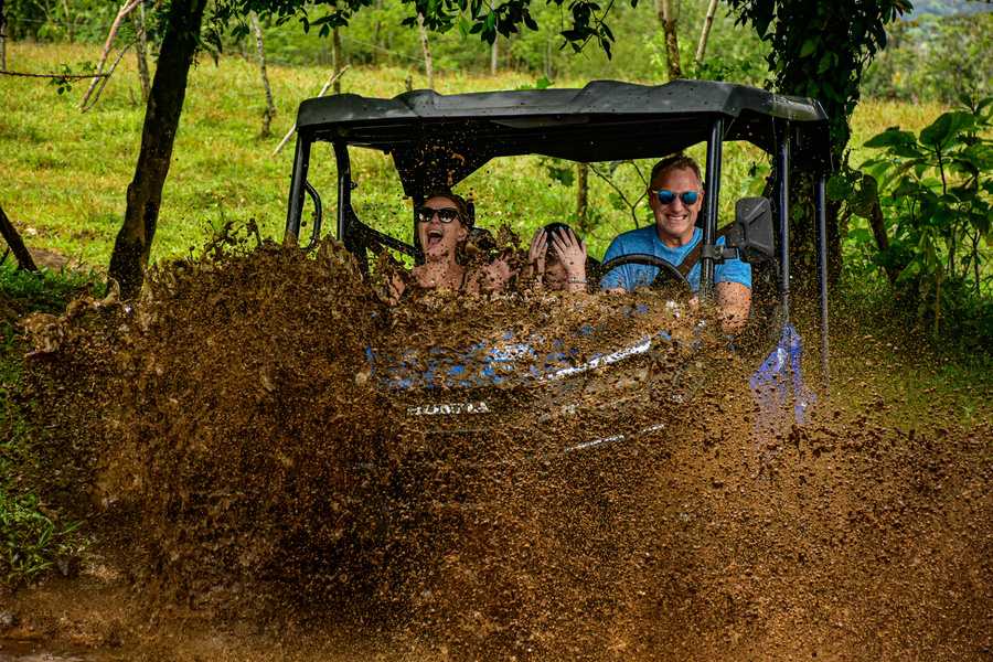 ATV y Side by Side · fotografía del catálogo