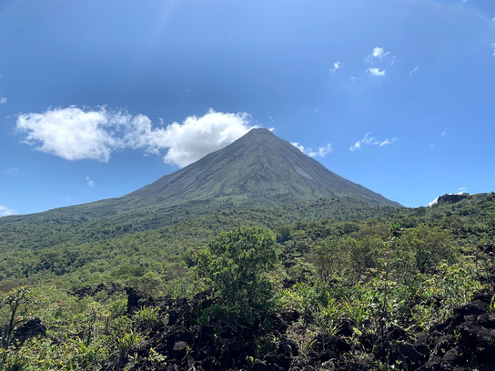 Volcán Arenal · fotografía del catálogo